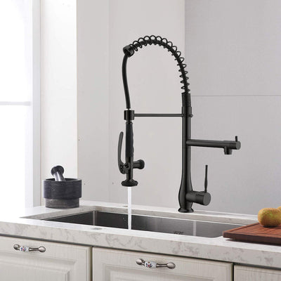 Single Handle Pull Down Sprayer Kitchen Faucet with 360℃ Rotation in Matte Black